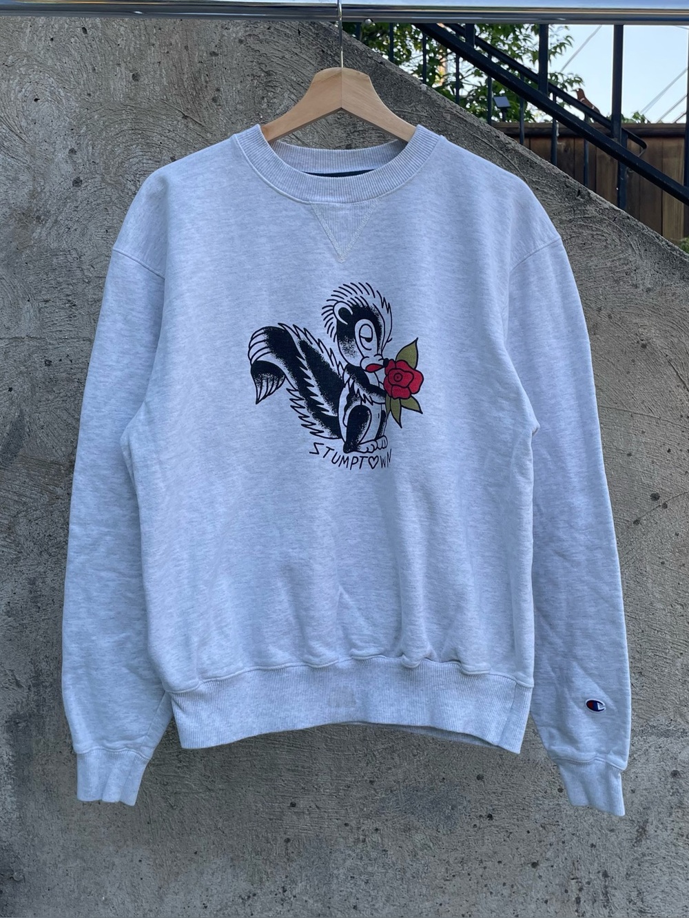 Heavyweight Champion Stumptown Portland, Oregon squirrel/chipmunk crewneck med